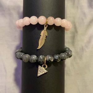 Bracelet set of two🪶🌸